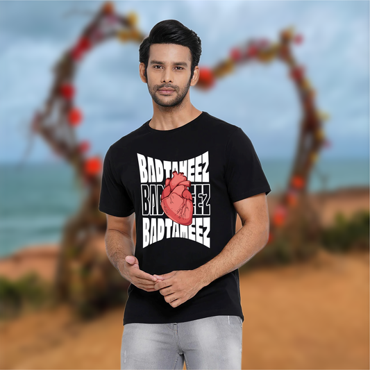 Badtameez Dil – Black Regular Fit T-shirt